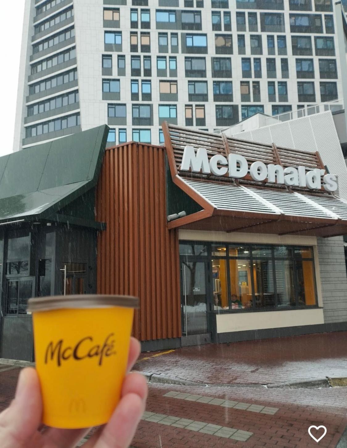 Apart Manhattan City Проспект Берестейський 11 Parking Kyiv Exterior photo